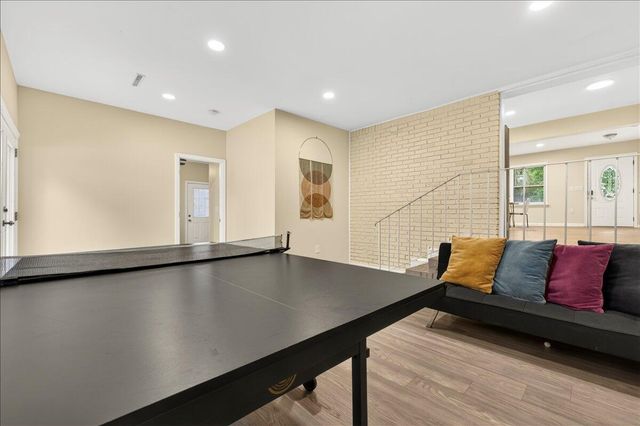 5917 Hagood Avenue, Hanahan, SC 29410