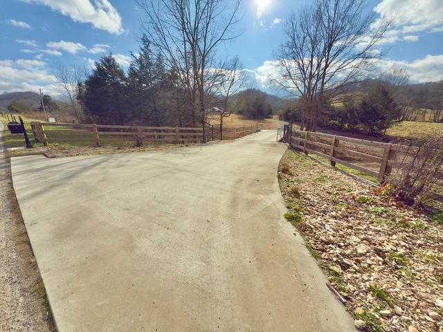161 Fowler Rd, Woodbury, TN 37190