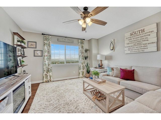 2371 Broadleaf Loop, Castle Rock, CO 80109