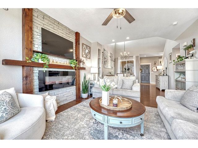 2371 Broadleaf Loop, Castle Rock, CO 80109