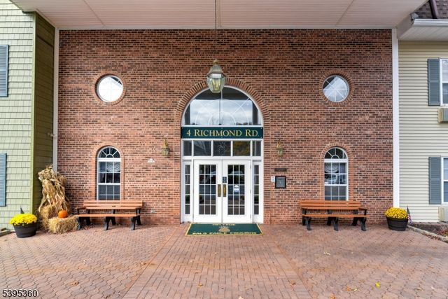 4 Richmond Rd 216, West Milford Twp., NJ 07480