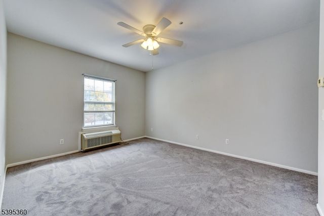 4 Richmond Rd 216, West Milford Twp., NJ 07480