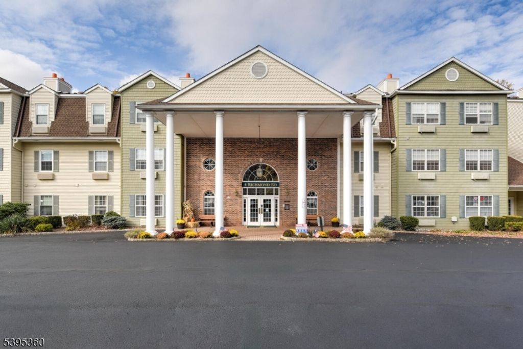 4 Richmond Rd 216, West Milford Twp., NJ 07480