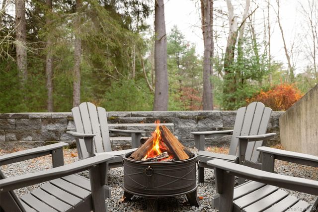 3 Corkscrew Road, Barryville, NY 12719