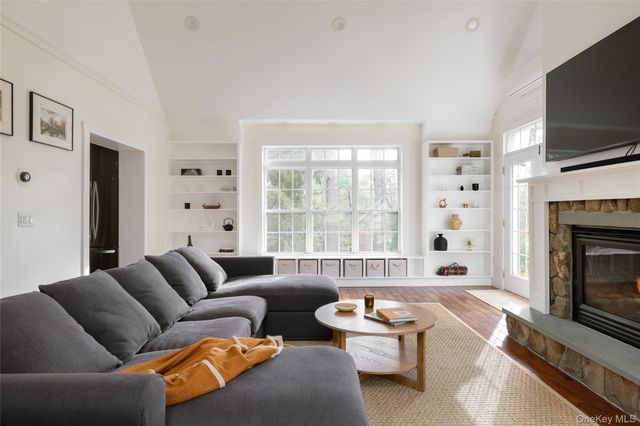 3 Corkscrew Road, Barryville, NY 12719