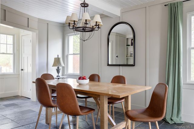 3 Corkscrew Road, Barryville, NY 12719