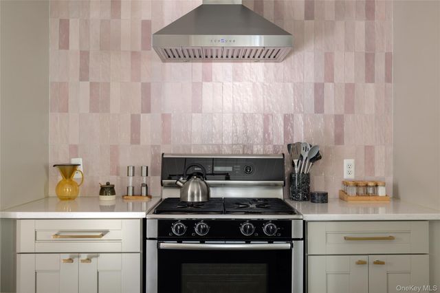 3 Corkscrew Road, Barryville, NY 12719