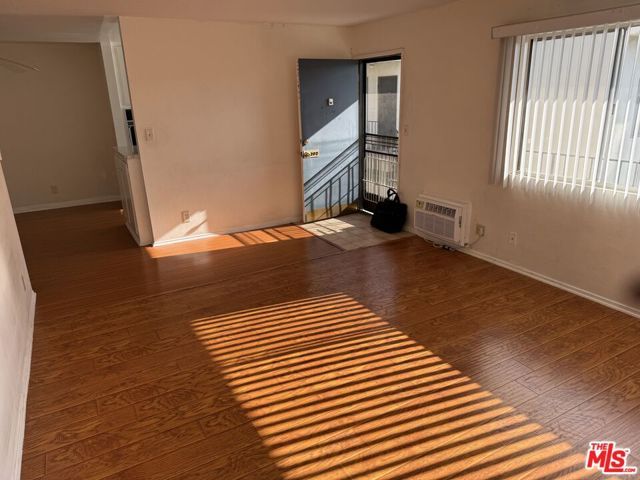18600 Burbank Boulevard 202, Los Angeles, CA 91356