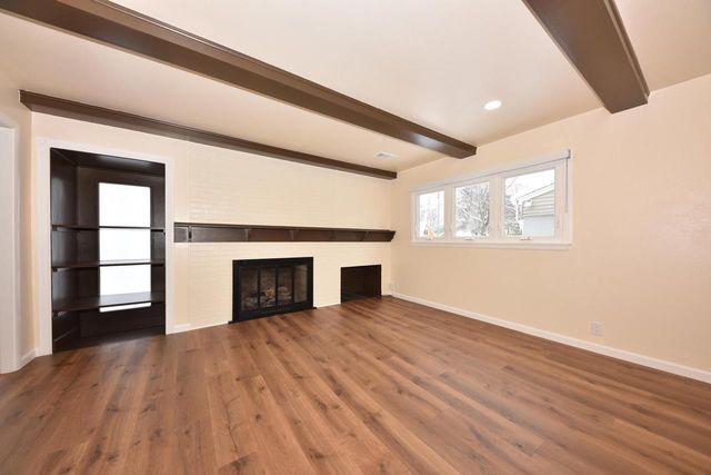 8105 W Townsend STREET, Milwaukee, WI 53222