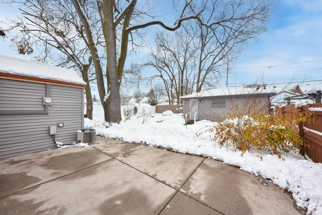 8105 W Townsend STREET, Milwaukee, WI 53222