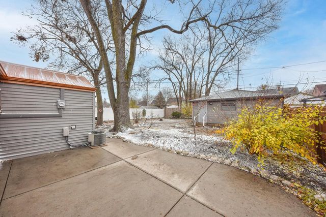 8105 W Townsend STREET, Milwaukee, WI 53222