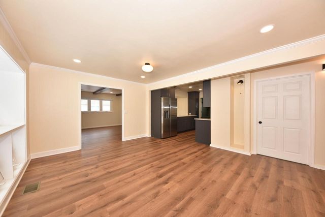 8105 W Townsend STREET, Milwaukee, WI 53222