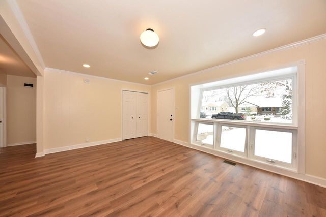 8105 W Townsend STREET, Milwaukee, WI 53222