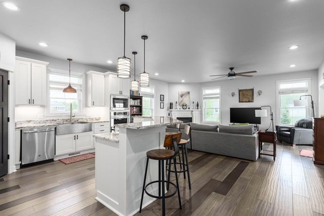 6462 Revere Pass, Deforest, WI 53532