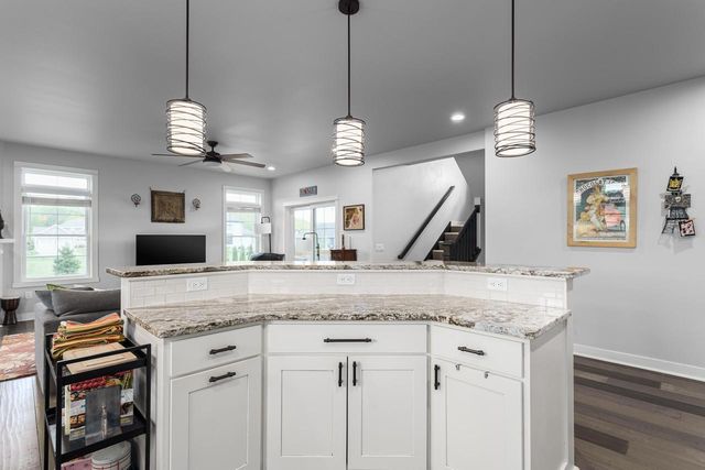 6462 Revere Pass, Deforest, WI 53532