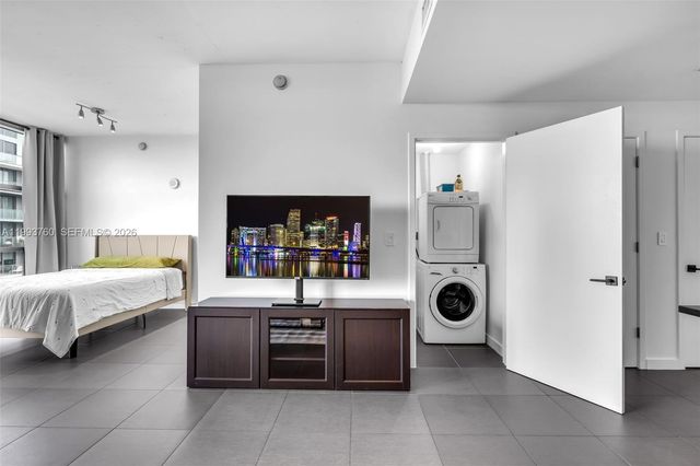 3301 NE 1st Ave H2813, Miami, FL 33137