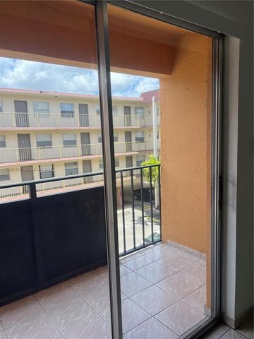 295 NW 72nd Ave 306, Miami, FL 33126
