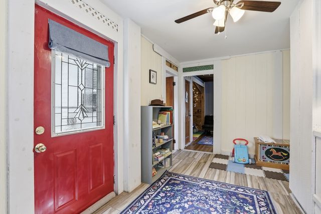 18 Glenwood St, North Andover, MA 01845