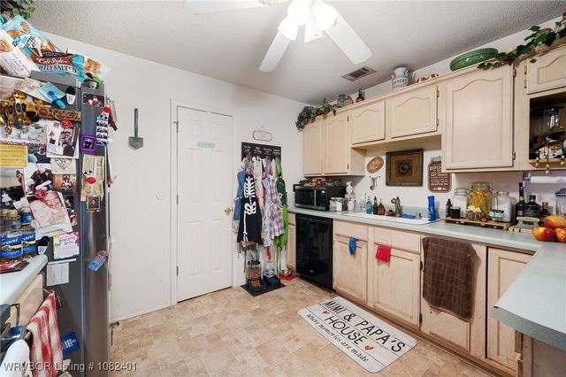 2205 Quartz Circle, Van Buren, AR 72956