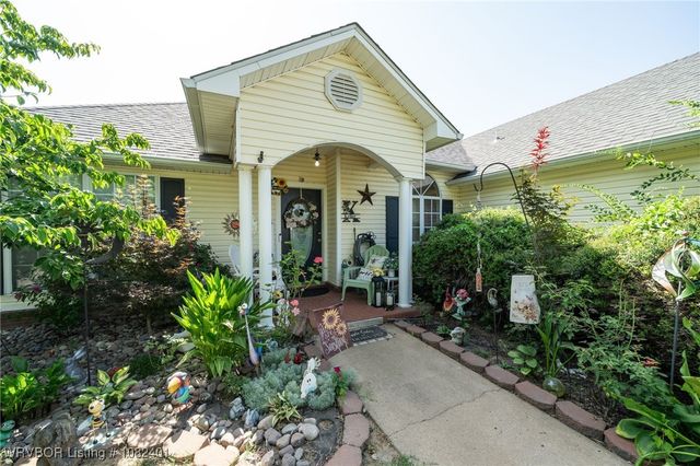 2205 Quartz Circle, Van Buren, AR 72956