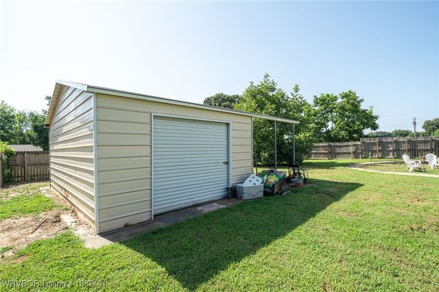 2205 Quartz Circle, Van Buren, AR 72956