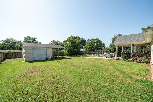 2205 Quartz Circle, Van Buren, AR 72956