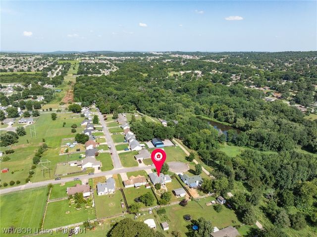 2205 Quartz Circle, Van Buren, AR 72956