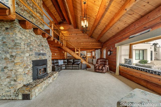 1601 Westwind Court, Muskegon, MI 49445