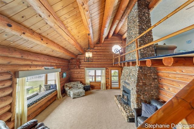1601 Westwind Court, Muskegon, MI 49445