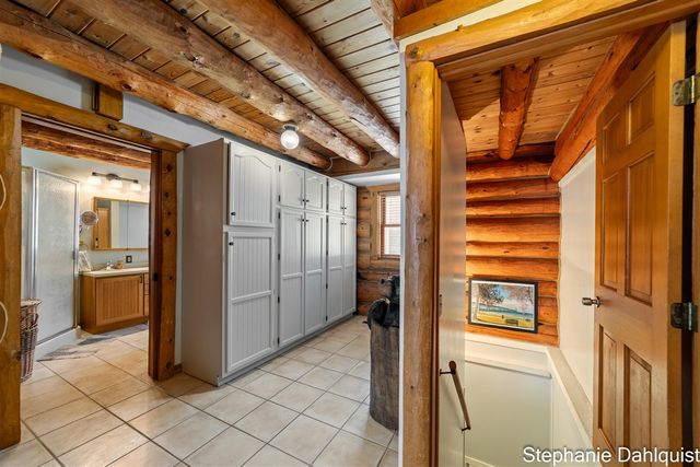 1601 Westwind Court, Muskegon, MI 49445