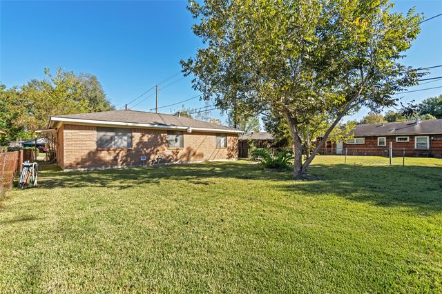 3138 Sunbeam Street, Houston, TX 77051