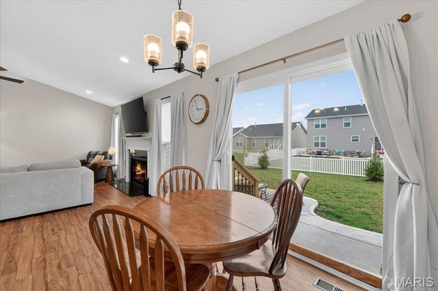 841 Palisades Circle, St Charles, MO 63301