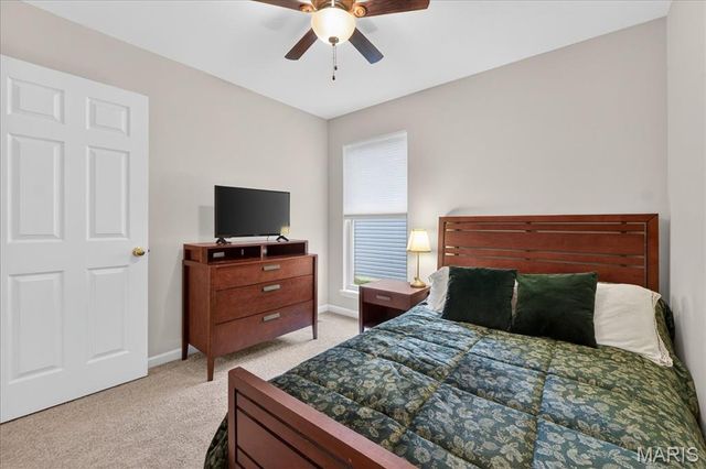 841 Palisades Circle, St Charles, MO 63301