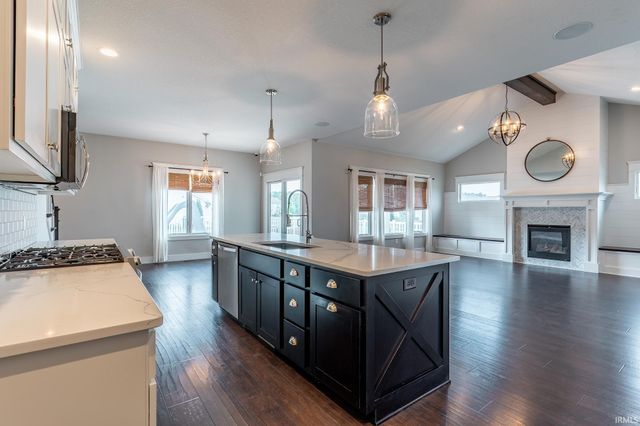 1512 Jacobs Drive, Fort Wayne, IN 46814
