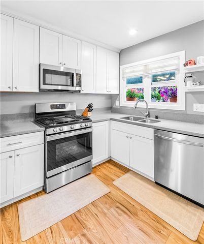 1477 Lemon Avenue, Long Beach, CA 90813