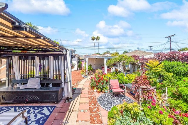 1477 Lemon Avenue, Long Beach, CA 90813