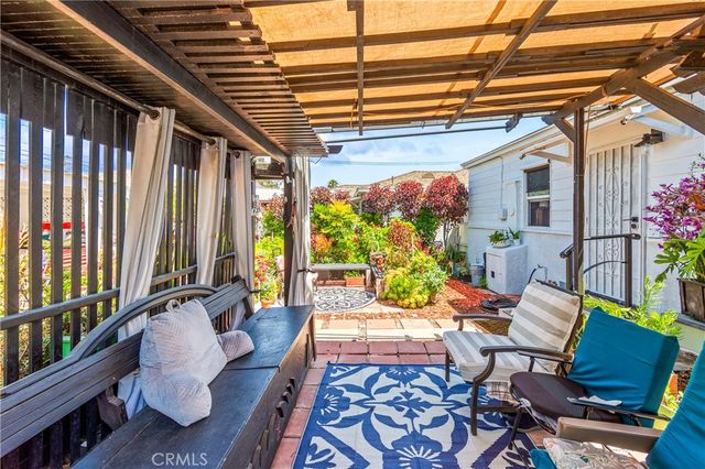 1477 Lemon Avenue, Long Beach, CA 90813