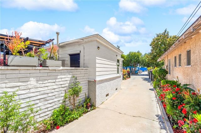 1477 Lemon Avenue, Long Beach, CA 90813