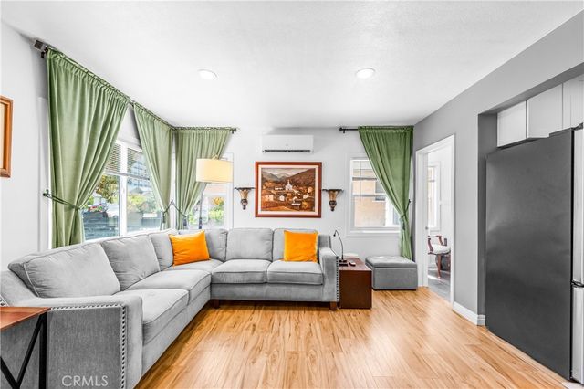 1477 Lemon Avenue, Long Beach, CA 90813