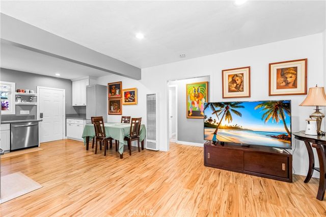 1477 Lemon Avenue, Long Beach, CA 90813