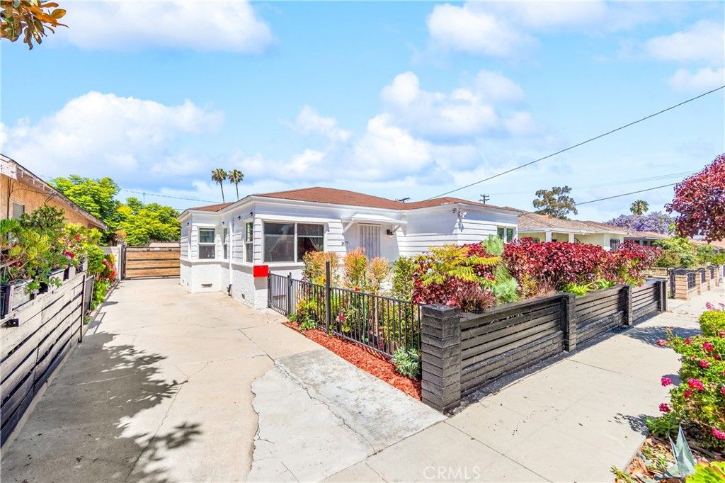 1477 Lemon Avenue, Long Beach, CA 90813