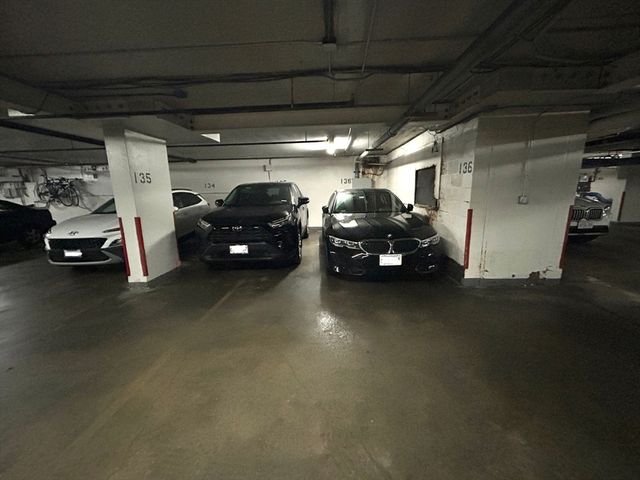 33 Pond Ave 401, Brookline, MA 02445