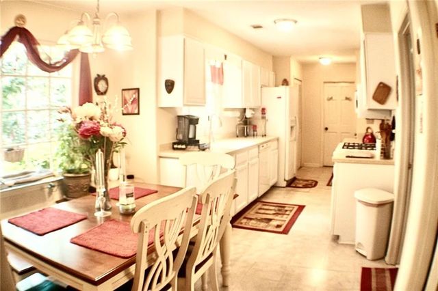 150 Ashley Drive, Fayetteville, GA 30214
