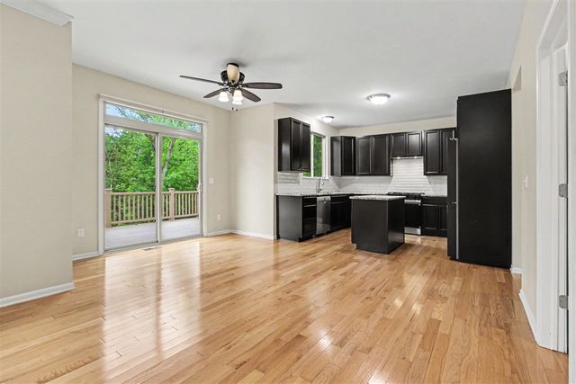 419 Amelia Circle, South Lyon, MI 48178