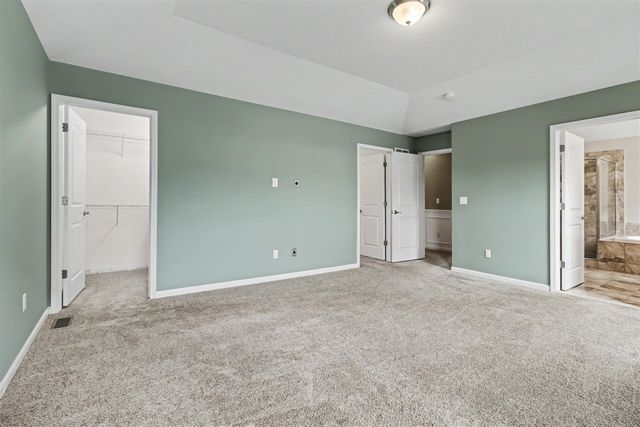 419 Amelia Circle, South Lyon, MI 48178