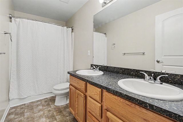 419 Amelia Circle, South Lyon, MI 48178