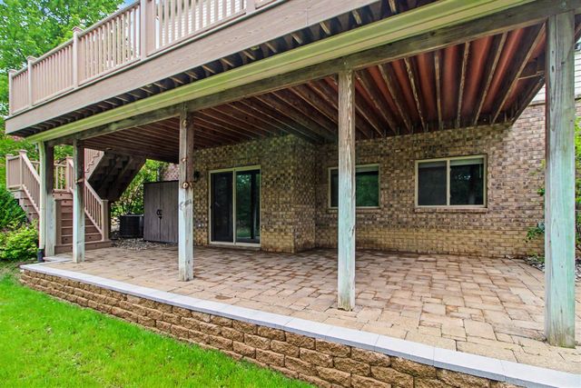 419 Amelia Circle, South Lyon, MI 48178