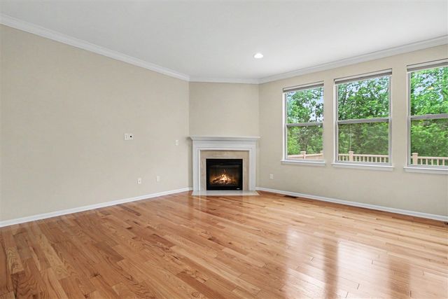 419 Amelia Circle, South Lyon, MI 48178