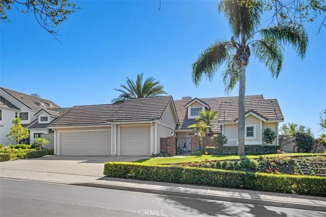 4 NORTHAMPTON, Coto De Caza, CA 92679