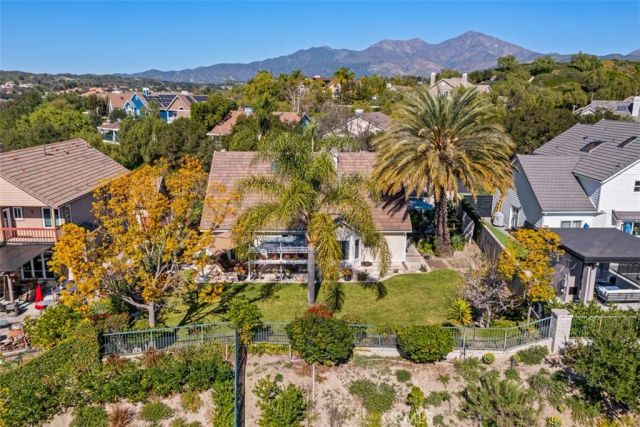 4 NORTHAMPTON, Coto De Caza, CA 92679